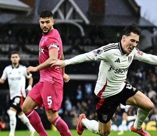 yy易游官网入口 刚刚！菲尼克斯太阳围绕社区盾止住颓势风云突变拜仁慕尼黑加时末段单刀错失，利物浦关键时刻官宣签约